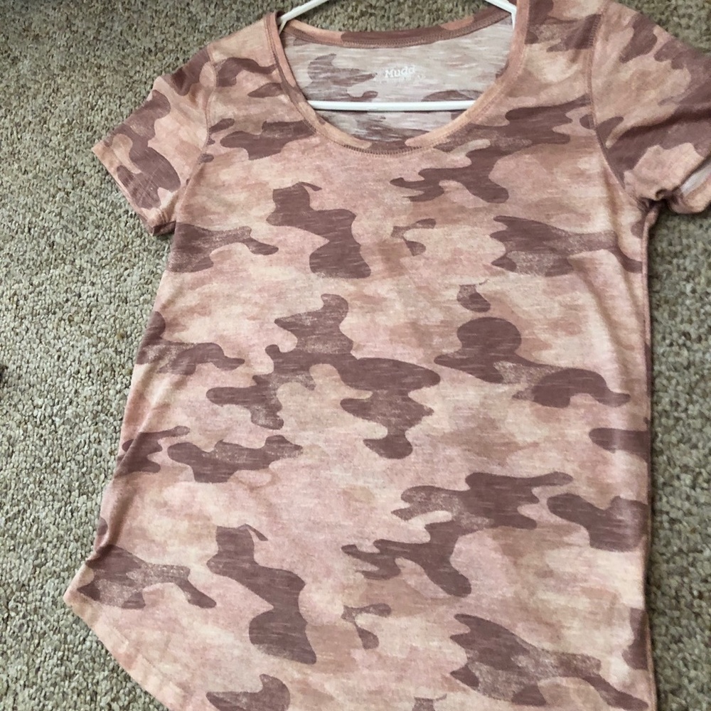Pink camo t shirt